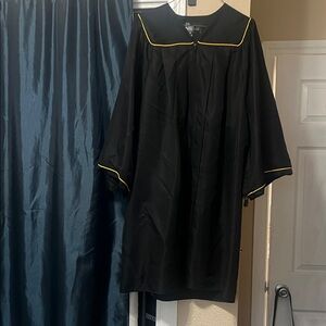 CSULB BA/BS graduation gown